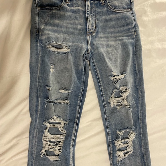 Blue American eagle high rise ripped jeans - Picture 9 of 9